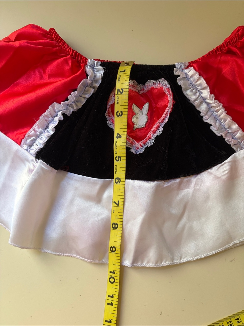 Vintage 2000s Playboy Queen of Hearts Halloween costume - Picture 4 of 7